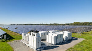 Batteriespeicher auf Erneuerbarer Energien Anlage in Ammerland