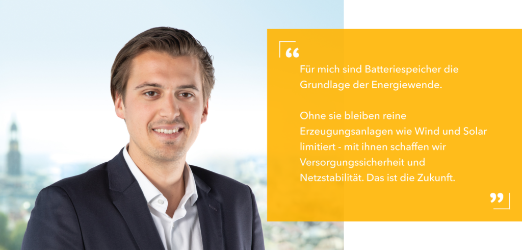 Quote Card mit Mitarbeiterbild und Zitat zu Batteriegroßspeicher